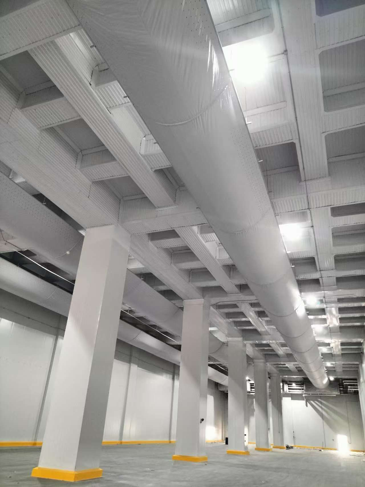 Fabric ducts help Latin American logistics hubs build high standards for cold storage